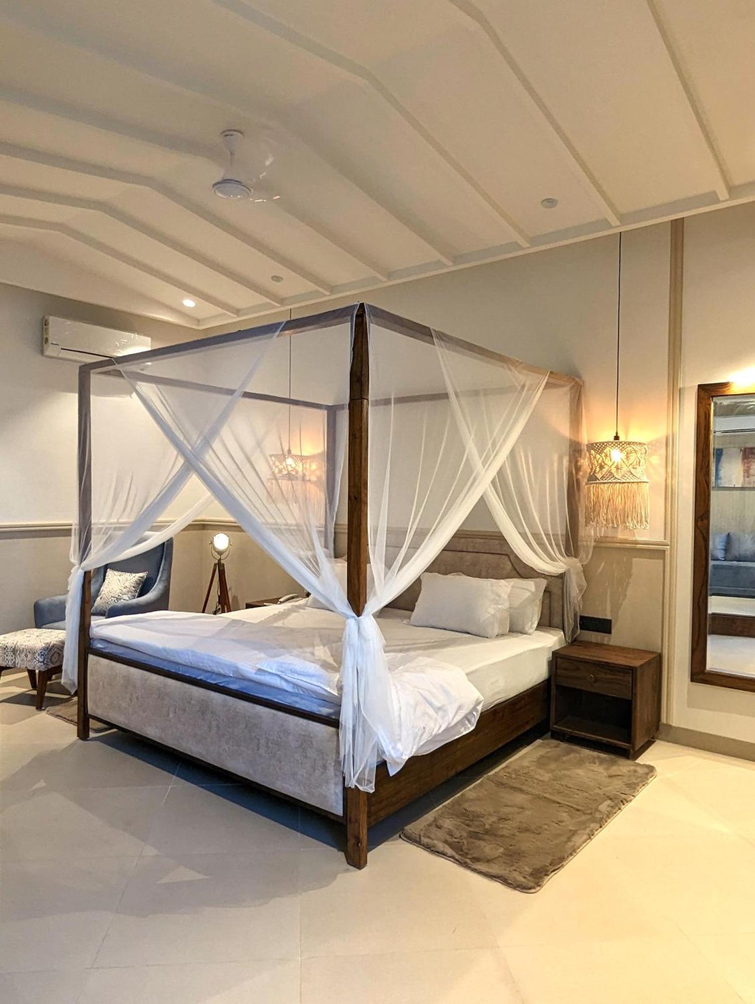 Cape House Hotel Amritsar Exterior photo