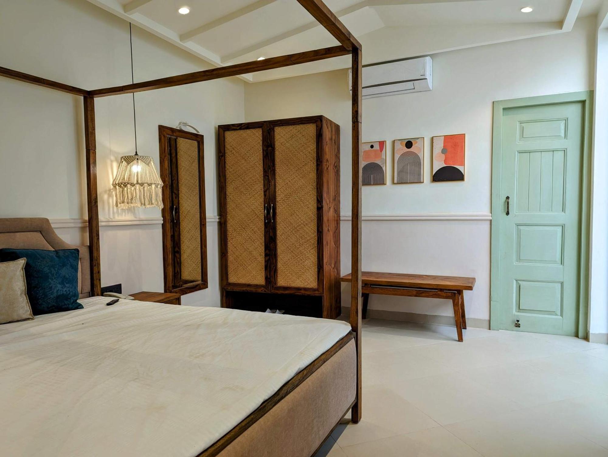 Cape House Hotel Amritsar Exterior photo